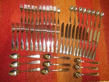 Besteck TCM-Edelstahl, 11 Messer/Gabel/Kuchengabel, 9 Esslöffel, 8 Kaffeelöffel