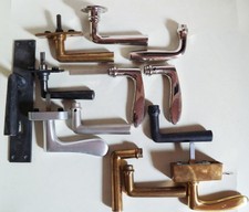 Konvolut 13 Türgriffe Klinken Metall Edelstahl Messing m. Schlüssel, 1 Türblende