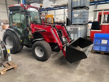 Frontlader m. Schaufel Radlader Traktor Trecker Bagger Schaufel McCormick Allrad