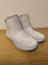 Damen SKECHERS luftgekühlte Goga Matte cremefarbene Wildleder Stiefeletten UK 7 EUR 40 27cm