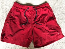 Tommy Hilfiger Herren Badehose, Große S, Farbe: rot, Zustand: sehr gut, gebracht