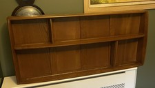 Ercol Ulme Mid Century - Plattengestell - Wandregal - Vitrine -