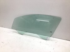 Scheibe Links Opel Corsa 1.4 16V Sport D Limousine Farbe Magmarot/saphirschwarz