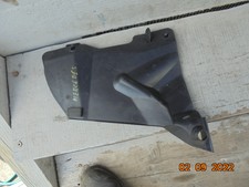 Mercedes C-Klasse 220 CDI 105KW Ez2002 W203 Verkleidung Abdeckung 2038301513