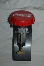 1990's Coca-Cola Cap Schild mit Counter Cap Opener und Eimer