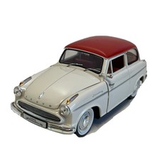 Lloyd Alexander TS creme/rot 1:18 Oldtimer - Revell von 1998    #110