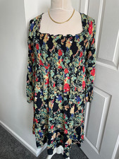 Next Gr 18 elastischer TOP Trägerkleid schwarz Floral Design, Lange Ärmel, Knie Lgth