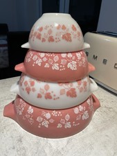 Vintage Pyrex Nesting Gooseberry Cinderella Mixing Bowl Set 4 pink weiß