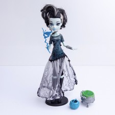 Monster High Frankie Stein Mega Monsterparty Ghouls Rule