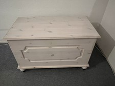 Holztruhe weiß lackiert mit Deckel, wie Neu