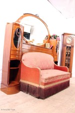 *** Antikes Jugendstil Sofa mit Überbau Großer ovaler Spiegel Vitrinen Alt Rosa
