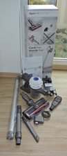 Dyson V6 Kabelloser Standstaubsauger neuer Akku,viel Zubehör,Original Verpackung