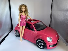 Barbie Volkswagen Käfer Bug Auto Baby Pink mit Sicherheitsgurten Mattel 2013 & Barbie.