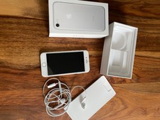 Apple iPhone 7 - 32GB - Silber (Ohne Simlock) A1778 (GSM)