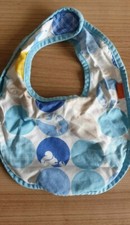 Lätzchen aus dem STOKKE Tripp Trapp Newborn Textile Set blau