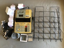 Büroartikel div. - TI-5660, Schrägablage, Trittboy, USB HUB, Heftklammern usw.