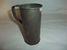 alter Halber Liter Messbecher Henkeltopf Wasserkrug Maßkrug 0,5 l mit Eichmarken