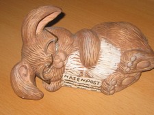 Hase mit Brille Keramik Hasenpost 18 cm Osterhasen Osterdeko unbenutzt