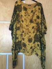 Made in Italy Ärmelloses Top mit transparenten Überwurf Senffarben gelb Seide