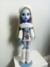 Monster High Abbey Bominable erste Welle Puppe.