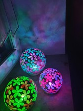 Beleuchtete Glasdekorationen / Glaskugeln 