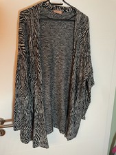 S.Oliver Triangle Cardigan Strickjacke Zebra Muster schwarz grau 50 