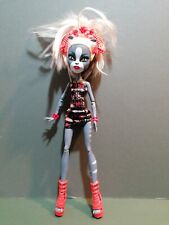 Monster High Zombie Shake Meowlody Fashion Doll