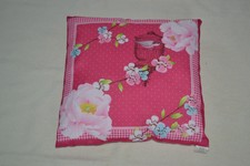 Kissen Dekokissen pink Blumen 40 cm x 40 cm 