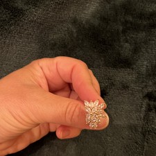 Bijou Brigitte kristallene blumenförmige zarte Ohrstecker