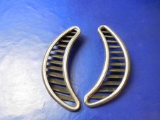 VW Käfer Lufteinlass Lüftungsgitter links rechts Halbmond Schwarz Chrom org. VW