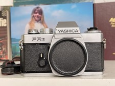 Yashica FR II Filmkamera 35mm Body Spiegelreflexkamera  Film SLR Y/C Mount