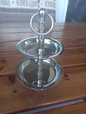 Etagere 2-stöckig aus Metall silber zerlegbar, Höhe ca. 17 cm
