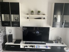 Wohnwand Schwarz mit LED Beleuchtung