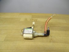 Wasserpumpe + Überdruckventil für einen Kaffeevollautomat Saeco Intelia HD 8753