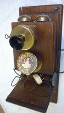 Wandtelefon um 1900 Holz+Messing Glocken Hörer Sprechmuschel 47/19cm Textilkabel