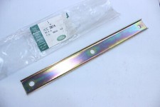 ORIGINAL LAND ROVER Defender 1987- Schmutzfänger Halterung MTC3874 OVP