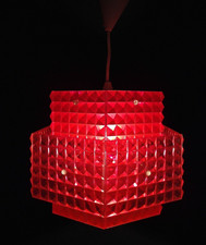 70er Lampe Space Age Rot Deckenlampe Plastik Diamant Pendellampe DDR Vintage