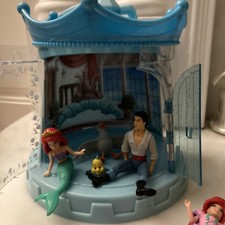 Disney Store Prinzessin Ariel Schloss Spielset Die kleine Meerjungfrau mitnehmen