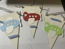 Set 3 Flugzeug Motiv Holz Kleiderbügel Wimpel Flagge 3d Personalisierte grün blau rot