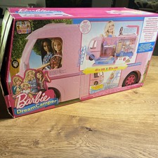 Barbie 3-in-1 Super Abenteuer-Camper, Barbie Auto, Barbie Wohnmobil, Wohnwagen