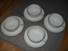 Danish Design Atelier 4 Tassen mit Unterer