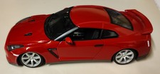 Bburago Nissan GT-R (R35) 2009 Rot Modellauto 1:18