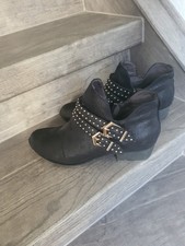 S.oliver  Stiefeletten Gr. 39 schwarz softfoam Innensohle Nieten Schnalle