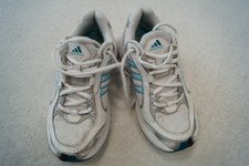 Adidas Mädchen Laufschuhe Sportschuhe  Gr. 36,5 weiß  TOP