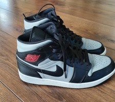 Nike Air Jordan 1 Mid high, EUR 44 Schwarz grau