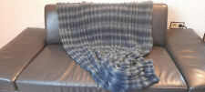 Handgestrickte Decke/ Plaid Mohair Blau melange, Aran-Zopfmuster