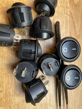 10 Stück KFZ Wippschalter Kippschalter rund schwarz 230V 6A  Durchmesser 20mm