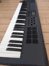 M-Audio Axiom 61 MK II Midi-Controller mit passender Staubschutzhülle