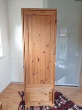 Dielenschrank Allnatura Massivholz gelaugt/geölt (2 Schubladenschienen defekt)