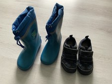 Schuhe Gr. 26, Gummistiefel von Tchibo und Halbschuhe von super fit 